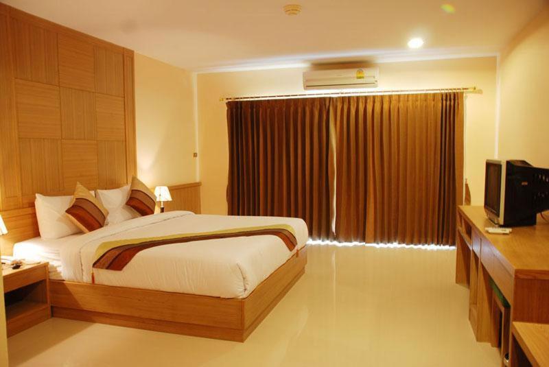 Metro Point Bangkok Hotel Room photo